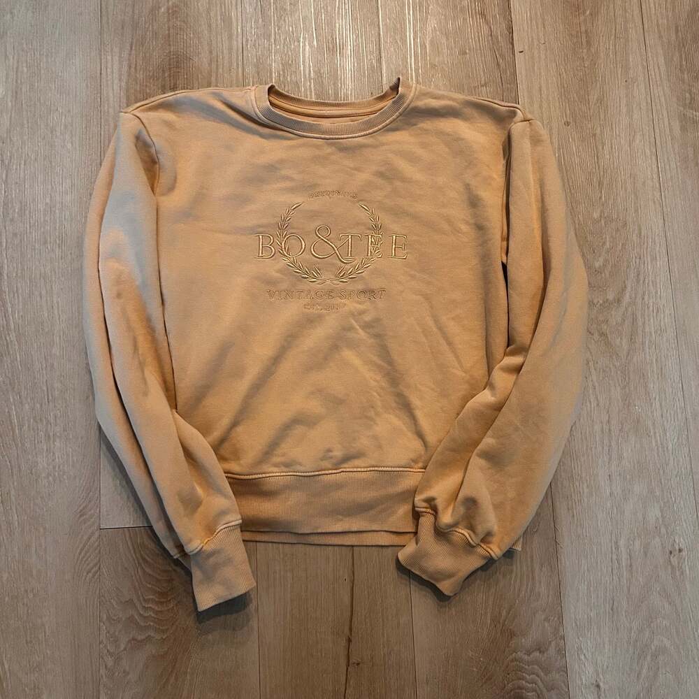BO+TEE Beige Embroidered Crewneck Sweatshirt Size M